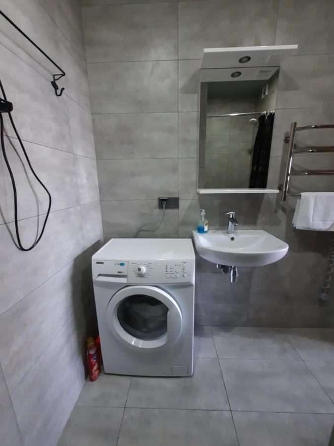 Sky Apartment Virmenska Kiev Ngoại thất bức ảnh