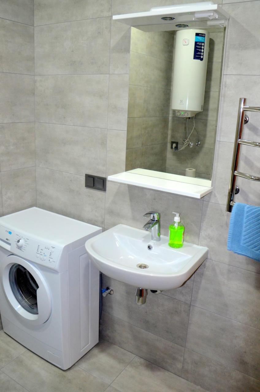 Sky Apartment Virmenska Kiev Ngoại thất bức ảnh