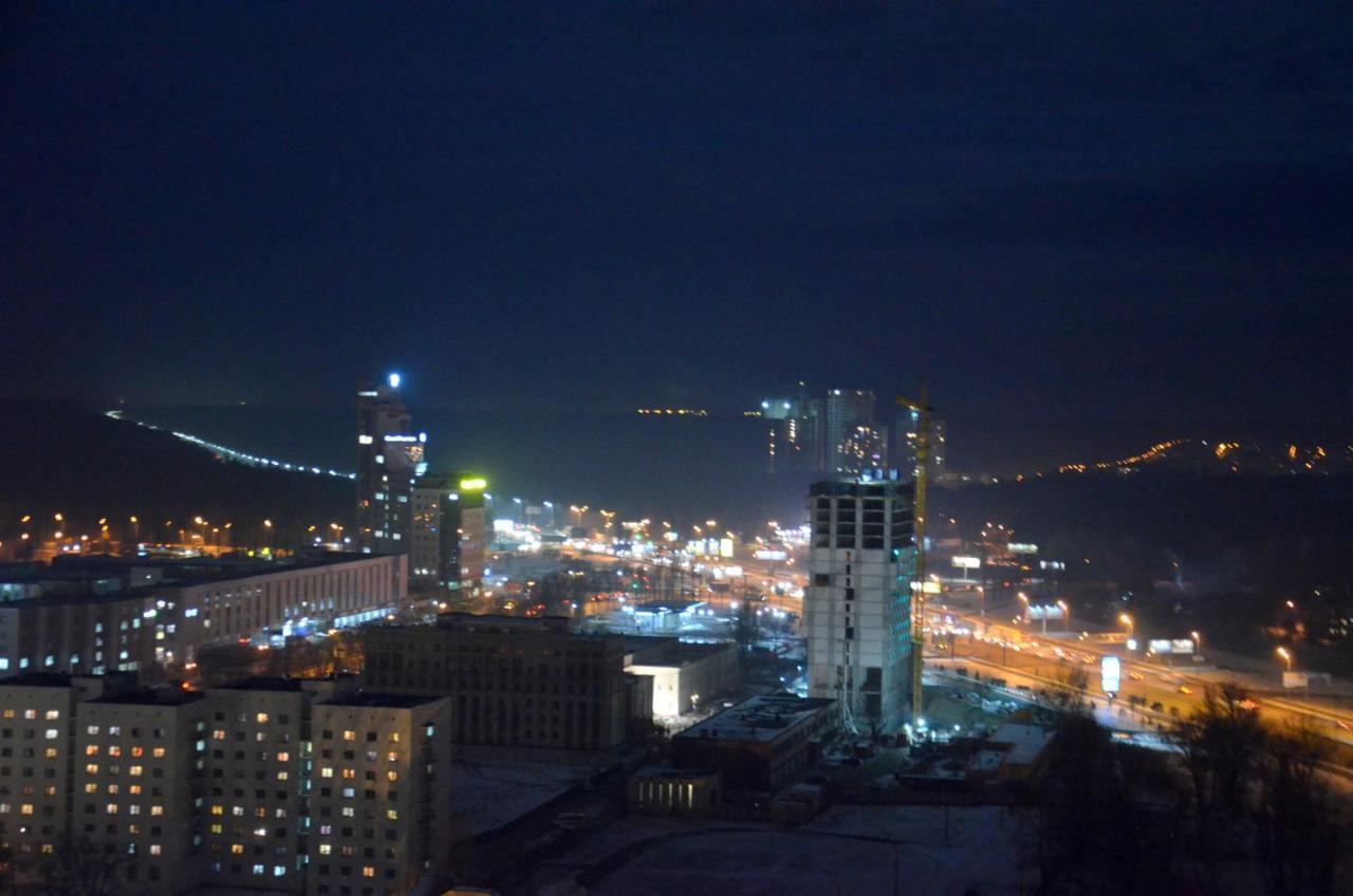 Sky Apartment Virmenska Kiev Ngoại thất bức ảnh